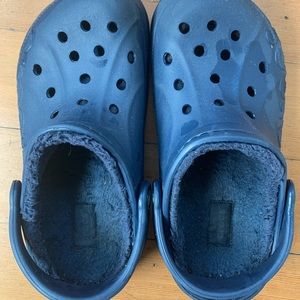 Lightly Worn Lined Crocs M 4/W 6